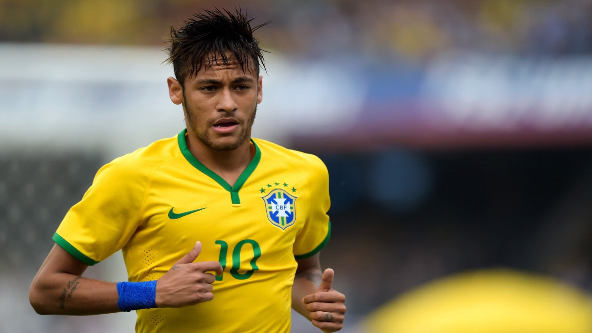 开云官方平台-东方神鸭横扫巴黎，当羽毛球场掀起黄色风暴